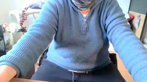 rolandloser1000 online show from 02-05-25, 08:54