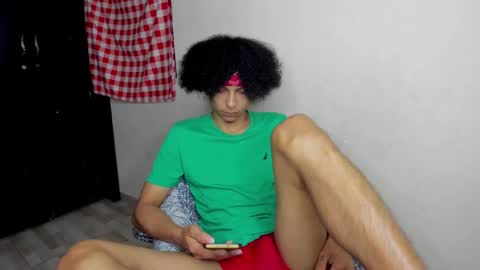 Snapshot of rolling_05 chatting on 02-21-26, 04:13 rolling_05 online show from 02-21-26, 04:13