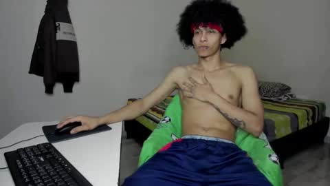 Snapshot of rolling_05 chatting on 02-28-26, 09:05 rolling_05 online show from 02-28-26, 09:05