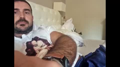 Snapshot of rollino83 chatting on 11-02-25, 11:01 rollino83 online show from 11-02-25, 11:01