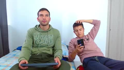 rolos_hot32 online show from 03-05-25, 10:32