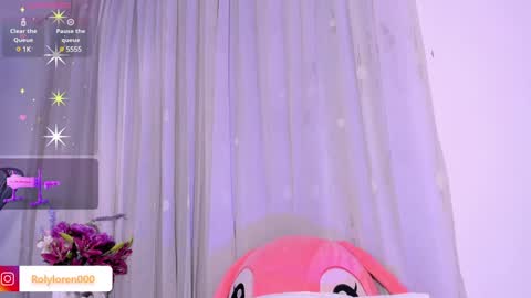 Snapshot of rolyloren chatting on 02-08-25, 12:17 Marcela online show from 02-08-25, 12:17