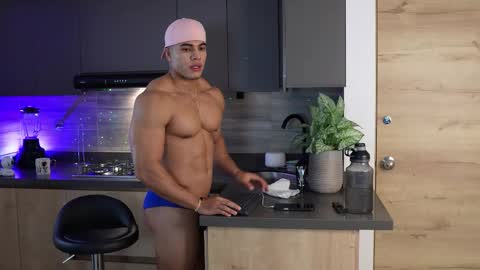 Snapshot of romano_kentt12 chatting on 09-17-25, 12:01 romano_kentt12 online show from 09-17-25, 12:01