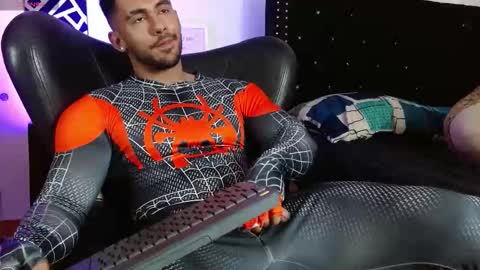 Roman online show from 11-25-25, 06:52