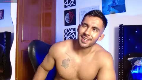 Roman online show from 03-06-26, 09:22