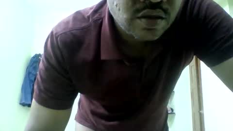 Snapshot of romantic_shades chatting on 12-19-25, 08:16 romantic_shades online show from 12-19-25, 08:16