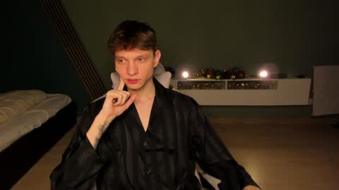 Romeo online show from 01-11-25, 06:14