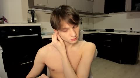 Romeo online show from 10-30-25, 05:31