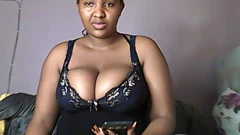 Snapshot of romina_26 chatting on 06-27-26, 09:03 Romina 26 online show from 06-27-26, 09:03