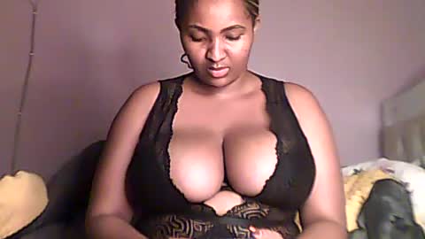 Snapshot of romina_26 chatting on 06-27-26, 04:01 Romina 26 online show from 06-27-26, 04:01