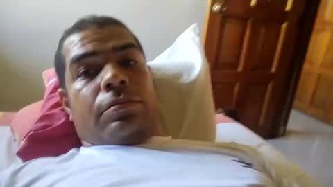 rompeculos121 online show from 02-06-25, 06:56