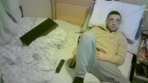 Snapshot of romson998181 chatting on 01-16-26, 07:07 romson998181 online show from 01-16-26, 07:07