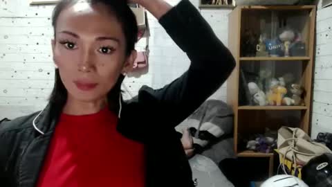 Snapshot of rona4all chatting on 02-07-25, 07:27 ronababe online show from 02-07-25, 07:27