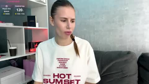 Ketlyn  is here now  help me get 50 thumbs up pls  online show from 04-06-26, 03:35