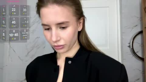 Ketlyn  is here now  help me get 50 thumbs up pls  online show from 04-07-26, 01:11