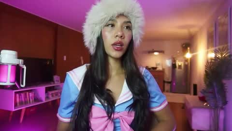 Snapshot of ronieeplay chatting on 04-30-26, 02:40 Roni online show from 04-30-26, 02:40