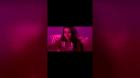 Snapshot of ronieeplay chatting on 05-19-26, 04:30 Roni online show from 05-19-26, 04:30