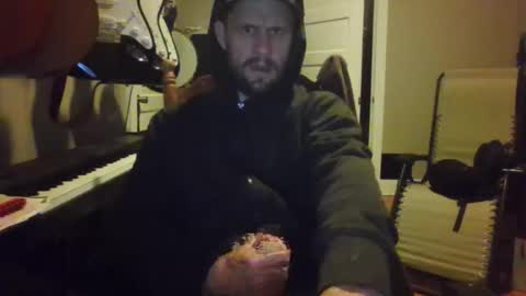 ronniejohnston13 online show from 04-05-26, 03:26