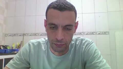 Snapshot of ronnispoto chatting on 12-21-24, 12:20 ronny online show from 12-21-24, 12:20