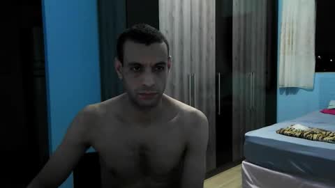 Snapshot of ronnispoto chatting on 12-17-25, 12:27 ronny online show from 12-17-25, 12:27