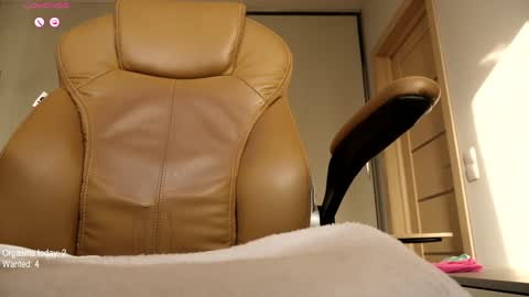 Snapshot of ronny_ponny chatting on 03-08-25, 01:36 RonnyPonny online show from 03-08-25, 01:36