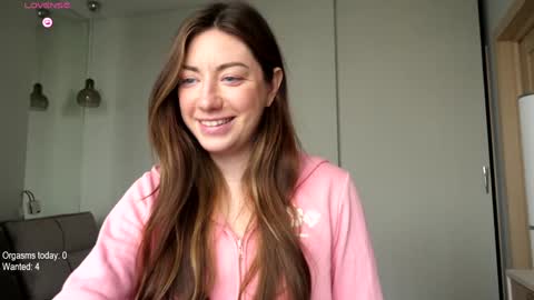 Snapshot of ronny_ponny chatting on 11-20-25, 08:14 RonnyPonny online show from 11-20-25, 08:14