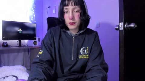 Twelve 3 Inst Twelve 312002 Twitter Room312 2002 online show from 12-29-24, 10:36