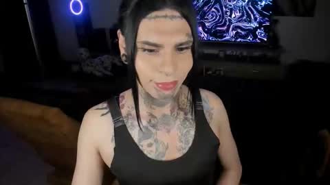 herreraisa offical online show from 03-25-26, 06:08