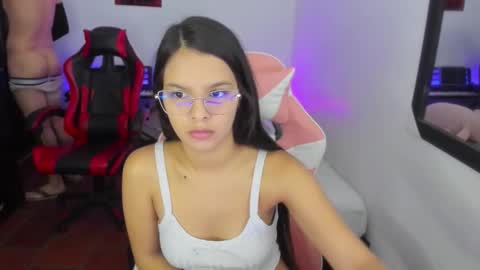  MIA AND PAUL online show from 11-26-25, 07:26