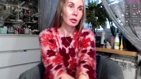 Aurora online show from 01-18-26, 01:59