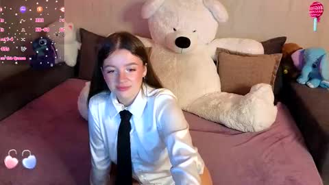 roraline_lov online show from 09-19-25, 06:08