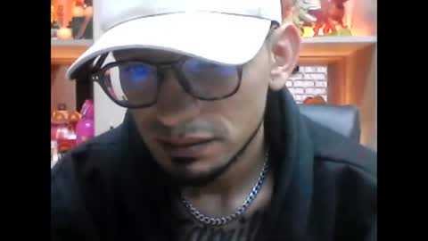 Snapshot of roroavila chatting on 11-27-25, 08:16 roroavila online show from 11-27-25, 08:16