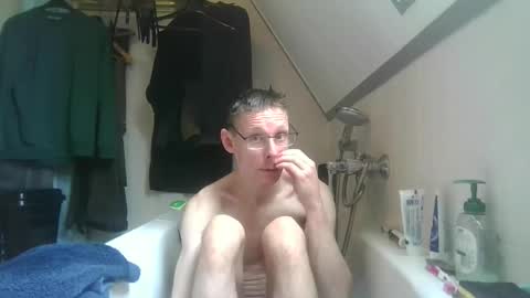 rororober online show from 02-17-26, 10:23