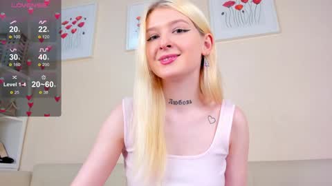 Snapshot of rosa_mariposa_ chatting on 02-03-25, 10:47 Rosa online show from 02-03-25, 10:47