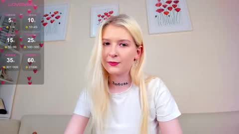 Snapshot of rosa_mariposa_ chatting on 03-04-25, 05:24 Rosa online show from 03-04-25, 05:24