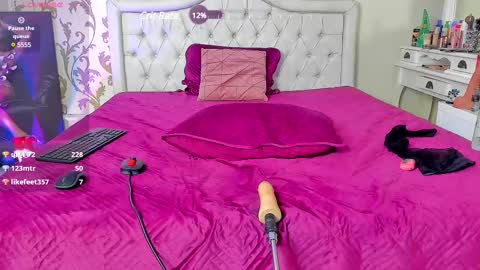 Rose online show from 03-07-25, 07:41