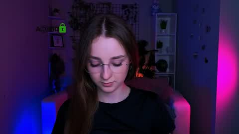 Snapshot of rosalie_swan3 chatting on 06-18-26, 07:07 Black Swan online show from 06-18-26, 07:07