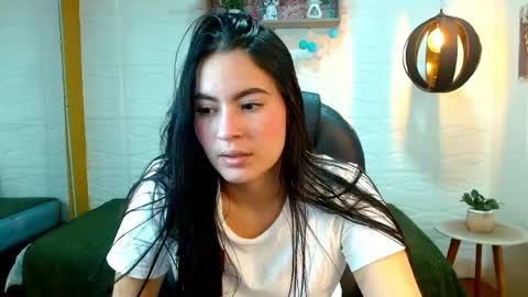 R O S A L I A online show from 05-27-26, 04:09