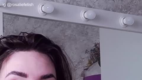 Snapshot of rosaliefetish chatting on 01-17-25, 08:34 Rosalie online show from 01-17-25, 08:34