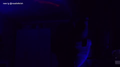 Snapshot of rosaliefetish chatting on 02-05-25, 07:53 Rosalie online show from 02-05-25, 07:53