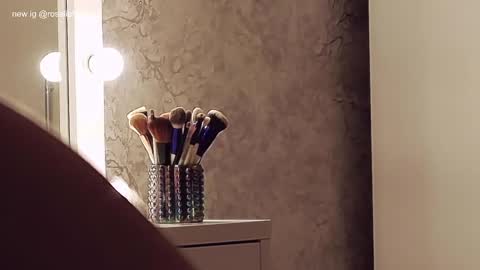 Snapshot of rosaliefetish chatting on 02-11-25, 03:51 Rosalie online show from 02-11-25, 03:51