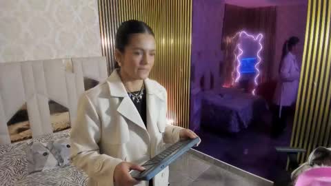 ROSALIN online show from 09-09-25, 11:32