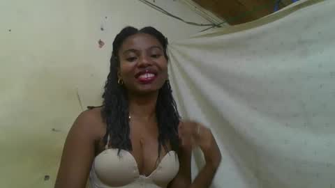 Rosalinda online show from 05-18-26, 05:52