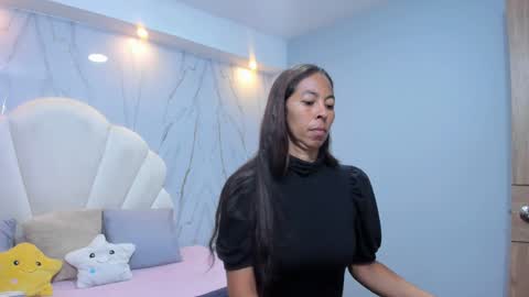 Rosalinda online show from 12-27-24, 01:07