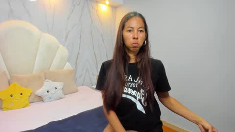 Rosalinda online show from 01-03-25, 04:06