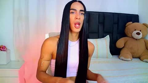 Rosalinda online show from 02-12-26, 05:13