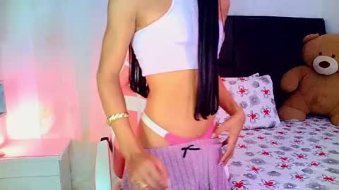 Snapshot of rosalindasexy chatting on 04-23-26, 06:58 Rosalinda online show from 04-23-26, 06:58