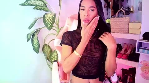 Snapshot of rosalindasexy chatting on 05-03-26, 07:14 Rosalinda online show from 05-03-26, 07:14