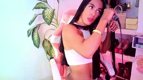 Snapshot of rosalindasexy chatting on 05-04-26, 05:36 Rosalinda online show from 05-04-26, 05:36