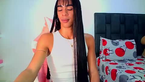 Snapshot of rosalindasexy chatting on 06-05-26, 06:52 Rosalinda online show from 06-05-26, 06:52